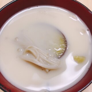 サツマイモごろごろ 豆乳味噌スープ